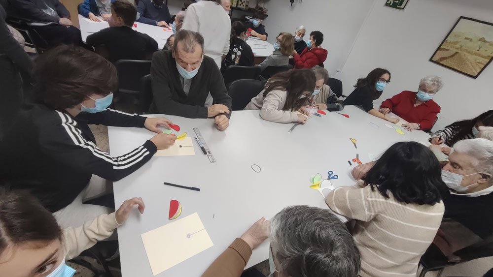 Intercambio generacional centro de día alegrare en Horta Guinardo